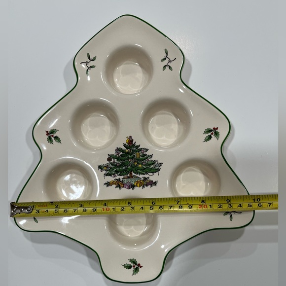 Christmas Tree Hole Tealight 6 Holders - Picture 4 of 6